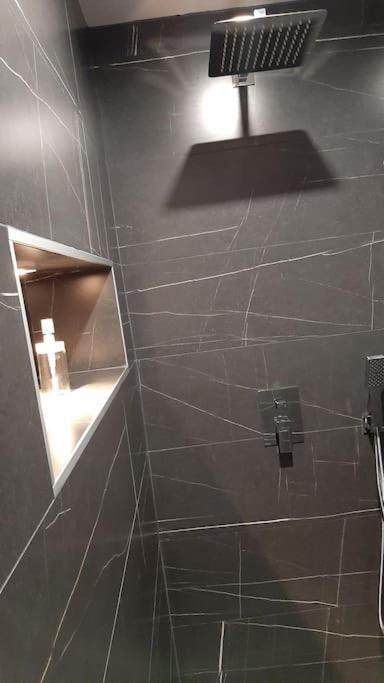 Studio Chaleureux En Hyper Centre Charleville-Mézières المظهر الخارجي الصورة